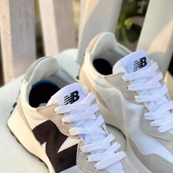 New Balance Women's 327 Shoes - Picture 3 of 5